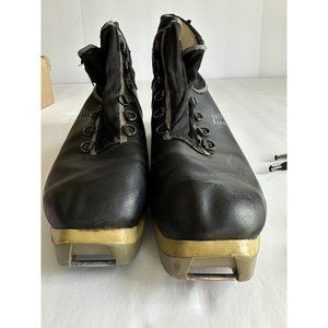 Alfa Size 44 NNN Cross Country Shoes, skiing, winter, snowboarding, sports.